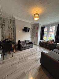 Estcourt Terrace, Headingley