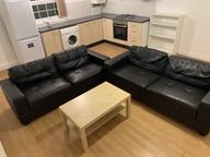 Raglan Road, Hyde Park