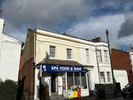 A Russell Terrace, Town Centre