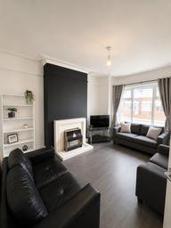 Hessle Avenue, Hyde Park