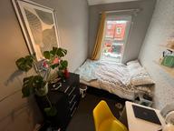 Brudenell Road, Hyde Park