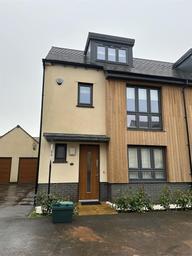 Alexander Road, Stapleton