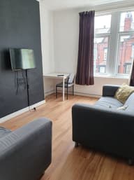 Estcourt Terrace, Headingley