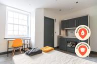 Broad Quay, City Centre