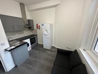 High Street, Flat 1, Town Centre