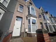Gwydr Crescent, Uplands