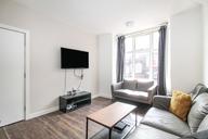 Lumley Avenue, Burley