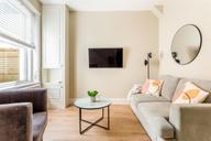Princes Crescent, Round Hill