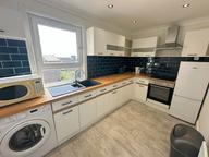 Seafield Road, Central