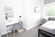 Broad Street, Flat B, City Centre