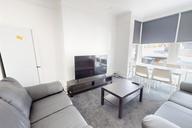 Manor Drive, Hyde Park