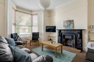 Gwydr Crescent, Uplands
