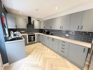 Gwydr Crescent, Brynmill