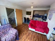 Manor Avenue, Hyde Park