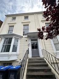 18 Leam Terrace, Town Centre
