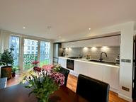 Bell Street, Flat 3/2, City Centre