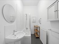 (1F1) Cathcart Place, Dalry