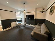 Avonvale Road, Redfield