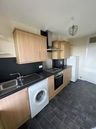 Tr Colinton Place, West End