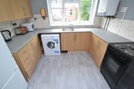 (3 Bed) Rolleston Drive, Lenton