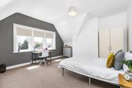 Cardigan Road, Hyde Park