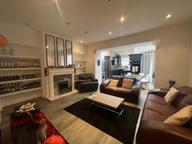 Burley Road, Burley