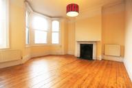 Preston Road, Round Hill