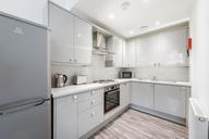 Oxford Street, Newington