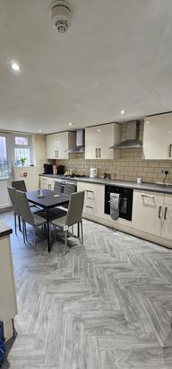Winston Gardens, Headingley