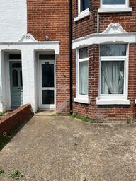 Morris Road, The Polygon