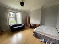 Fifth Avenue Rm, Heaton