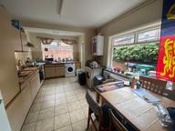 Teversal Avenue, Lenton