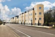 Old Warwick Road, Town Centre