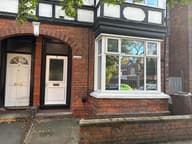 Beresford Avenue, Beverley Road