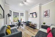 Victoria Road, Hyde Park