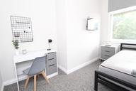 Broad Street, Flat B, City Centre
