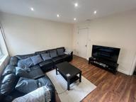 Manor Drive, Hyde Park
