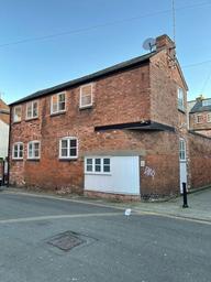 Warwick Street, Town Centre