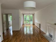 North Grange Mews, Hyde Park