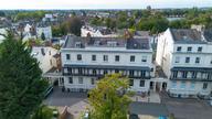 12-13 Clarendon Square, Town Centre