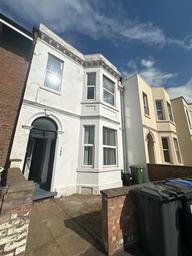 Tachbrook Road, Town Centre