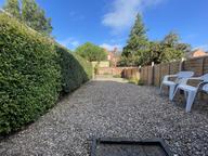 Avenue Road Extension, Clarendon Park