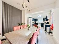 Harlaxton Drive, Lenton