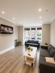 Estcourt Avenue, Headingley