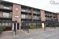 Castle Gardens, Lenton
