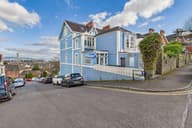 Eaton Crescent, Uplands