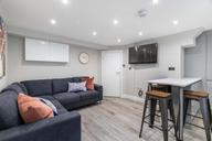 Cardigan Lane, Burley