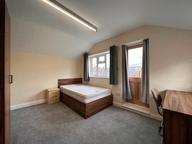 Oxford Street, Flat 4, Town Centre