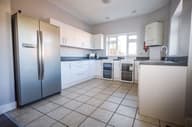 Heron Court Road, Winton