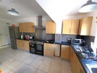 Gwydr Crescent, Uplands